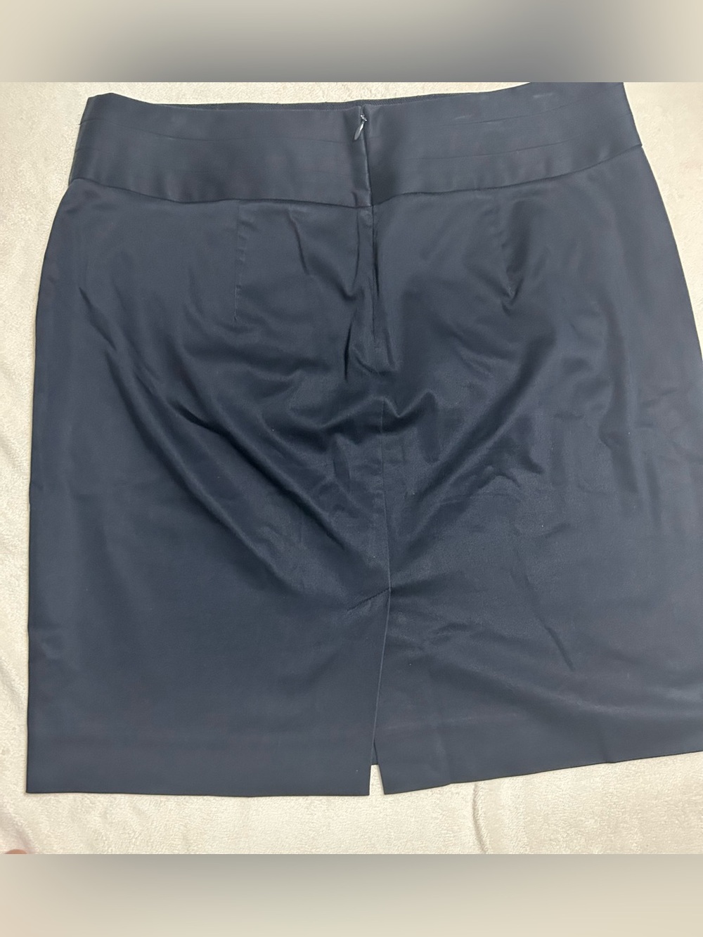 Banana Republic Navy Stretchy Pencil Skirt - Sleek Office Staple - Picture 5 of 6